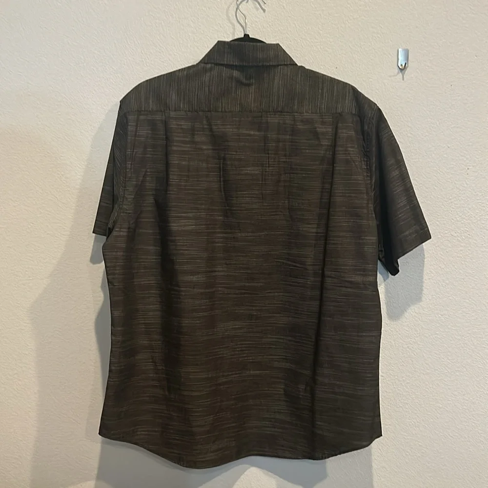 Beverly Hills Polo Club shirt - Picture 2 of 3